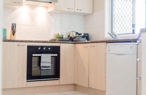 Rothwell House | Spacious Home in Rothwell