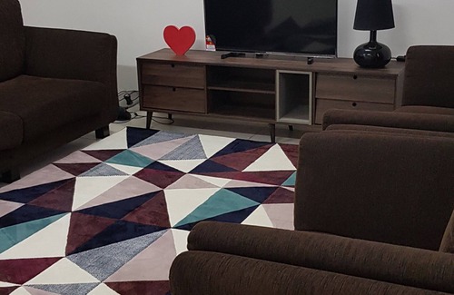 Sepang House | Spacious home near KLIA & Sepang Circuit
