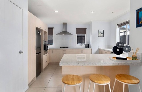 Tauranga House | Spacious home on landing drive