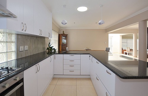 West Beach House | Spacious home with indoor jacuzzi. Self check-in.
