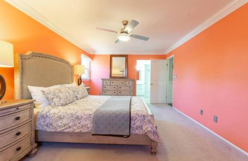 Mattoon House | Spacious Home with Theater