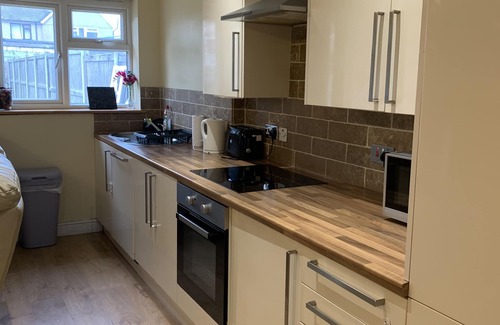 Colyers House | Spacious Homestay London