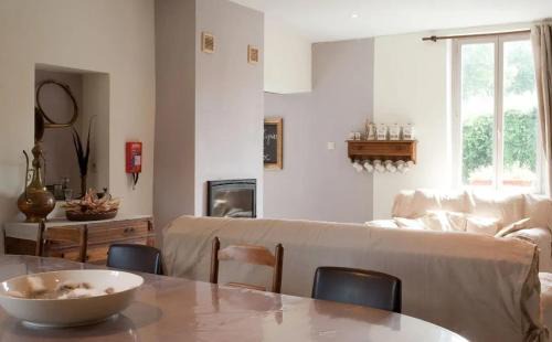 Montignies-sur-Roc House | Spacious house in Montignies-sur-Roc with garden