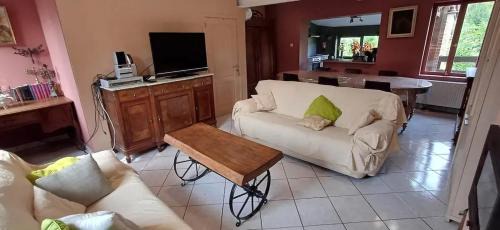 Montignies-sur-Roc House | Spacious house in Montignies-sur-Roc with garden
