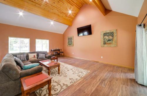 Harbert House | Spacious House on Half Acre Less Than 3 Mi to Beach!