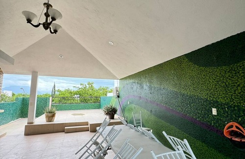 San Nicolas de los Garza House | Spacious house with large terrace and barbecue