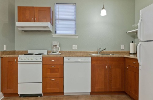 Hyde Park House | Spacious Hyde Park Guest House