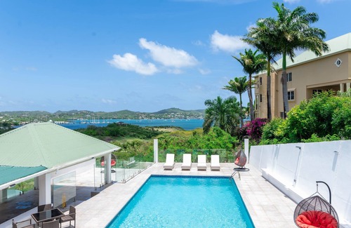 Falmouth Harbour House | Spacious ideal 3-bedroom Condo in amazing Falmouth Harbour with Pool, Wi Fi, AC