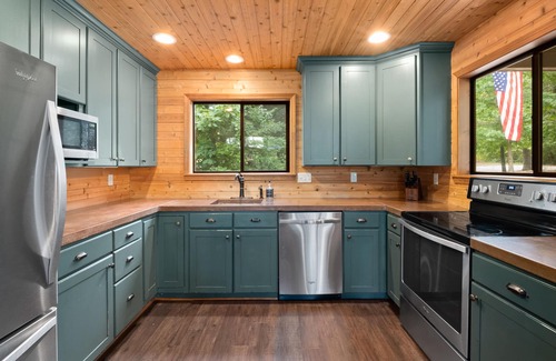 Innsbrook Ski Chalet | Spacious Innsbrook Chalet Ideal for Quiet Weekends at the Lake