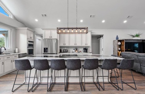 Palm Harbor House | Spacious Lake Tarpon Getaway