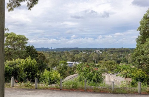 Sunnybank Hills House | Spacious Land Area 5Bedroom Home @Sunnybank NewA/C