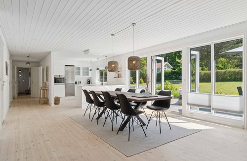 Melby House | Spacious, lovely cottage in North Zealand