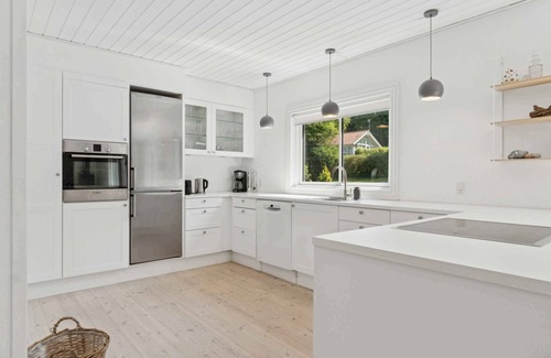 Melby House | Spacious, lovely cottage in North Zealand