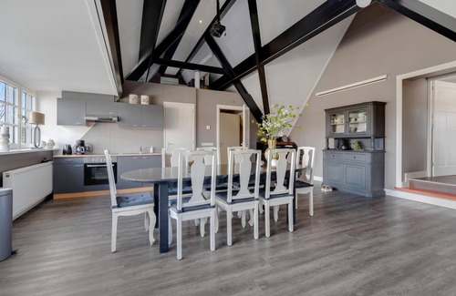 Reutum Apartment | Spacious luxury apartment with rural views