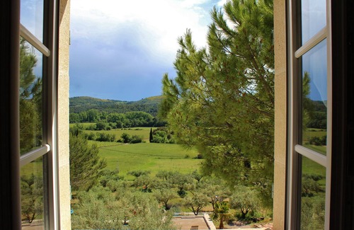 Clermont-l'Herault Villa | Spacious Mediterranean Bastide in a green setting. Pool & Spa