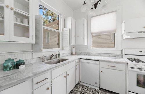 Mobile House | Spacious Midtown Home, Walk to Mardi Gras, Pets Okn