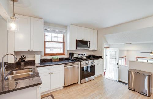 Richfield House | Spacious Minneapolis Home Rental 8 Mi to Downtown