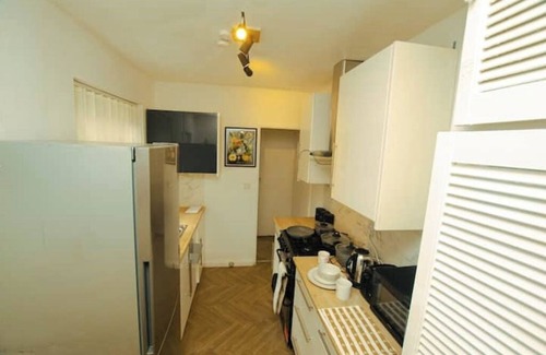Gateshead Apartment | Spacious Modern 2 bed house, Gateshead.