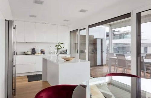 Sao Domingos de Benfica Apartment | Spacious Modern 3BR Apartment with Terrace & City Views near Luz Stadium Benfica