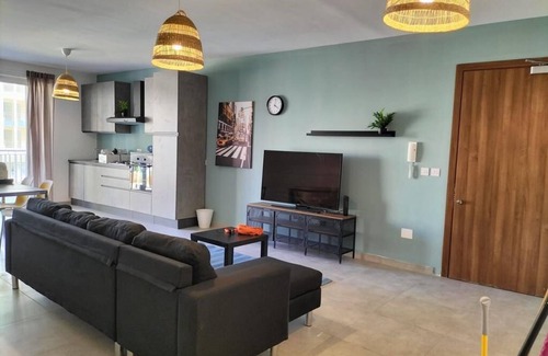 Madliena Apartment | Spacious Modern apartment - sleeps 6