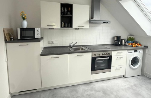 Bad Sassendorf Apartment | Spacious, modern non-smoking vacation apartment (90m2) with free WLAN