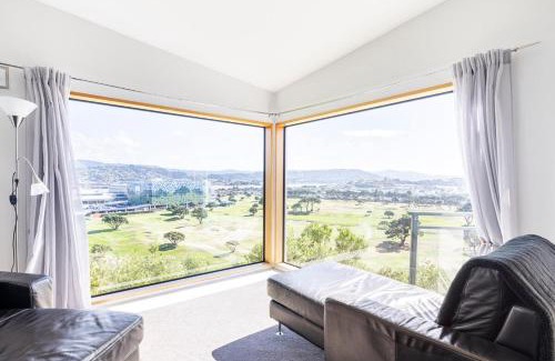 Wellington House | Spacious modern executive home