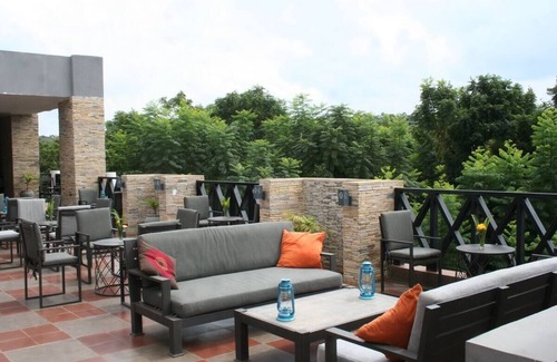 Dar es Salaam Apartment | Spacious Modern Room!