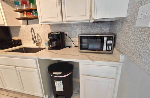 Northeast Houston House | Spacious n Cozy 3 Bedroom/15 min from Downtown