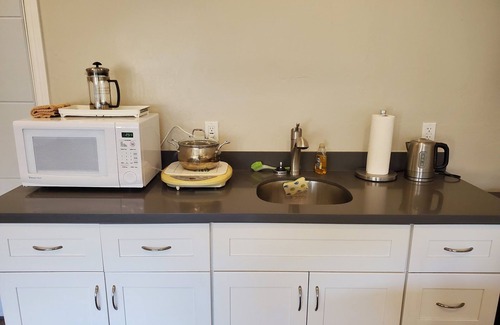 South San Francisco Apartment | Spacious, new private South San Francisco home