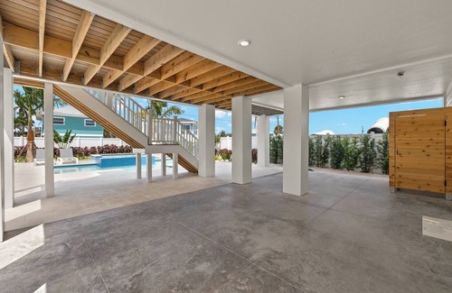 Mid Island House | Spacious NEW 5-bedroom house with pool and hot tub.