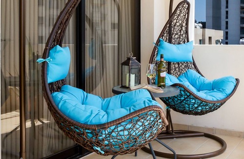 Larnaca Apartment | Spacious, newly furnished two bedroom apartment, 200 meters from the beach.