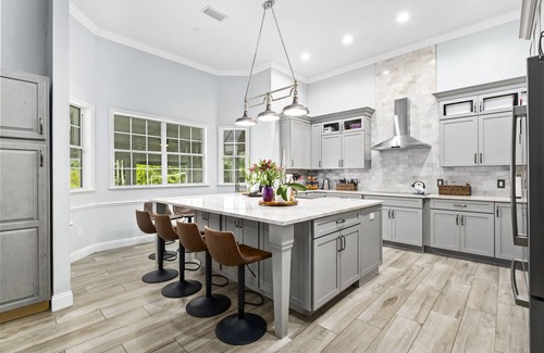 Gainesville House | Spacious oasis in the city. Gainesville. Great backyard. 4 Bedrooms 3 baths.