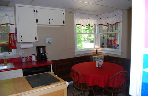 Thousand Island Park Cottage | Spacious, Relaxing, Simplified Living With The Best Screened Porch Of All!
