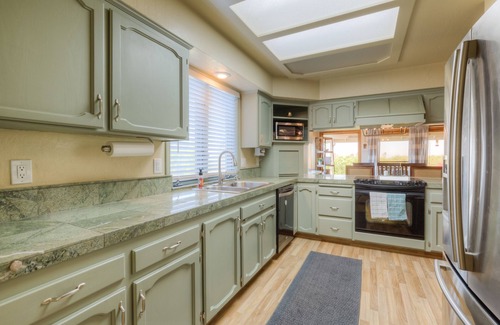 Oroville East House | Spacious residential home with pool, bar, and game room.