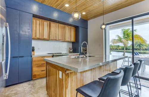 Cocoplum Villa | Spacious retreat with private pool, rooftop deck, kayaks, and pet-friendly perks
