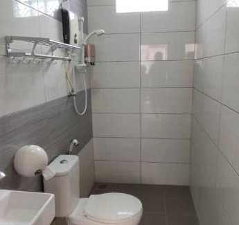 Tangkak House | Spacious Room in Gunung Ledang