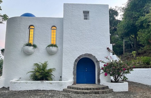 Playa San Diego Villa | Spacious Santorini Greek Style Villa for Family Vacations Secluded Private Beach
