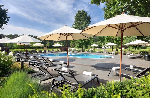 Ootmarsum Hotel | Spacious, Serene, & Tranquil Retreat Overlooking the Park & Near Art Galleries