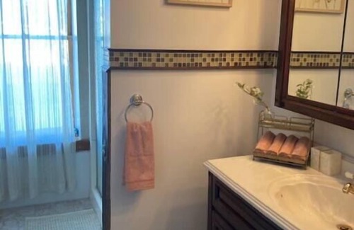 Chatham Apartment | Spacious Serviced Apartment above Chatham Staple