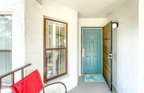 Trailer Estates Resort | Spacious Shorewalk 2B-2B Condo near Anna Maria Island, Beaches & IMG Academy