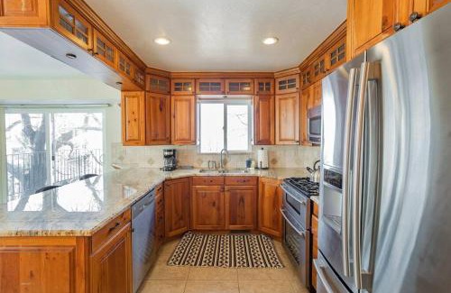 North Salt Lake House | Spacious Stay near Airport, Downtown & Ski Resorts