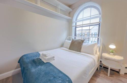 Prudential - St. Botolph Apartment | Spacious Studio Apt South End