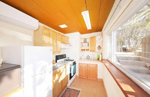 West Alameda Apartment | Spacious studio retreat in Santa Fe/5 miles to Plaza