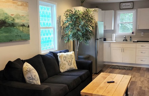 Bourbonnais Apartment | Spacious Studio with All the Comforts of Home