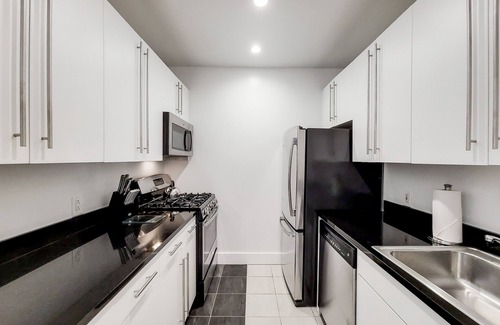 Financial District Apartment | Spacious Studio With Luxury Amenities | Tribeca