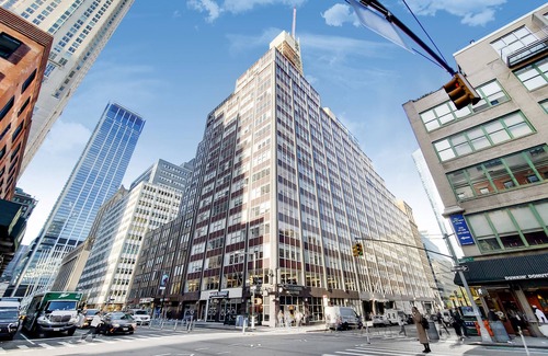 Financial District Apartment | Spacious Studio With Luxury Amenities | Tribeca