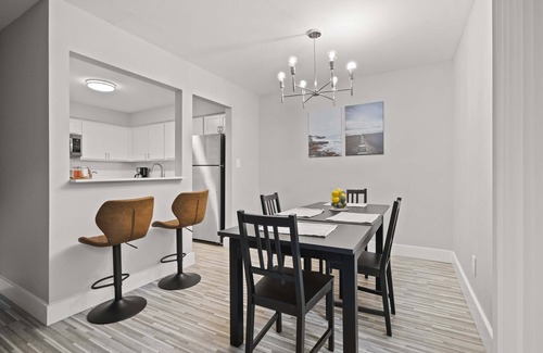 Rochester Apartment | Spacious & Stylish Stay in Rochester, Prime Spot