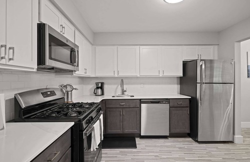 Rochester Apartment | Spacious & Stylish Stay in Rochester, Prime Spot