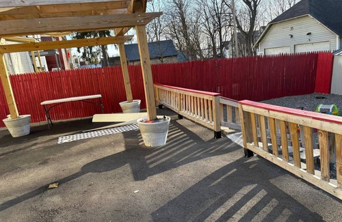 Stockade Historic District House | Spacious & Stylish 2-Bedroom Retreat, King Bed, Shared Gazebo