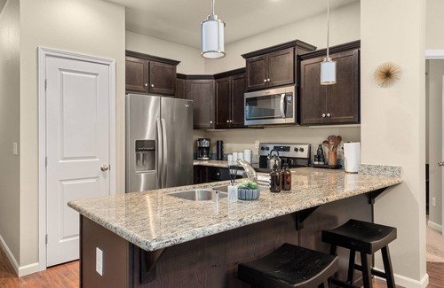 Tumwater House | Spacious + Stylish Tumwater Townhome + Walking distance to food + parks